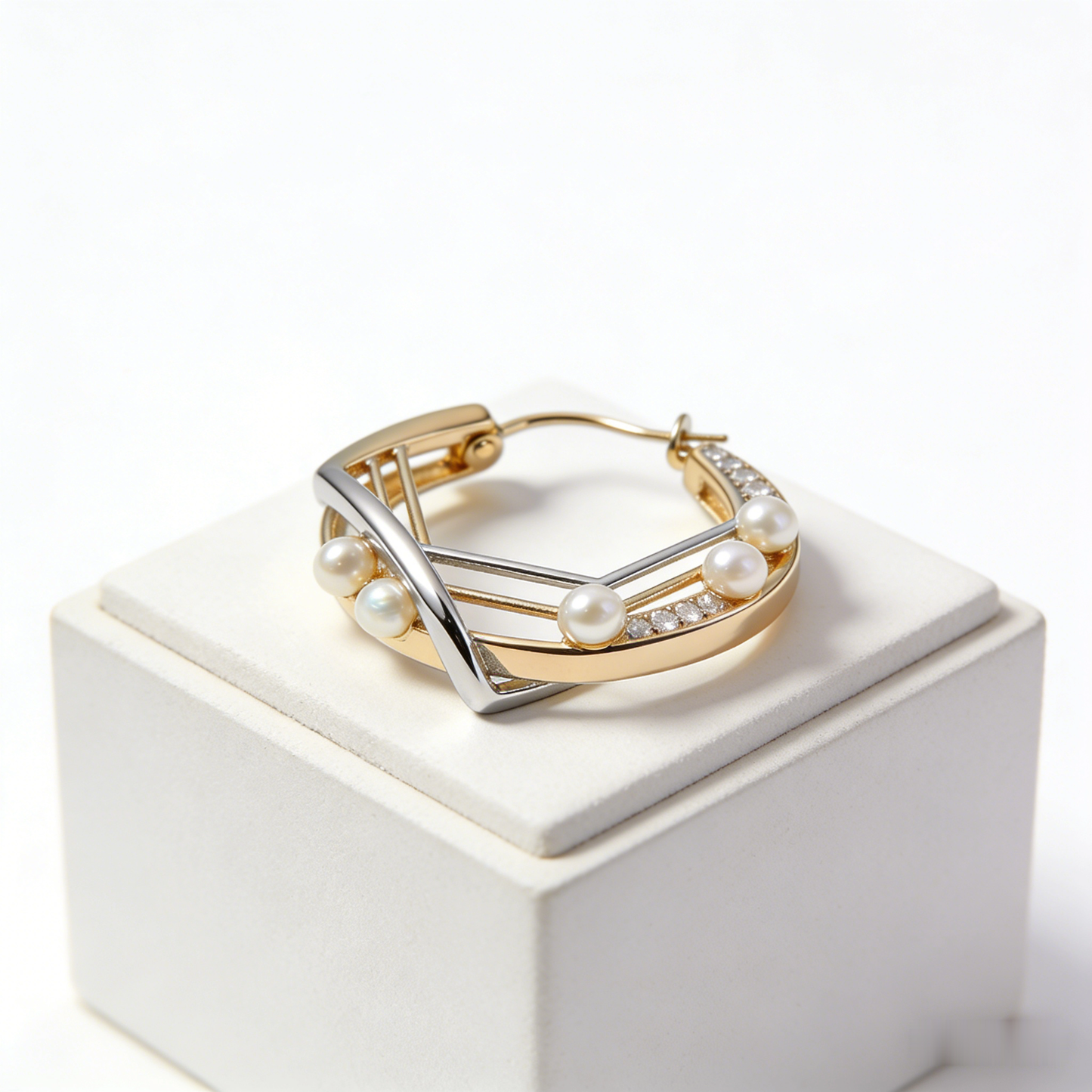 🪐 “Orbital Akoya Galaxy” – 22 Hours Precision Metal Work | Triple-Tier Interwoven Gold-Tone Arcs × Full Shimmer Orbit × Multiple Fl flawless Pearl Planetoids 🌠