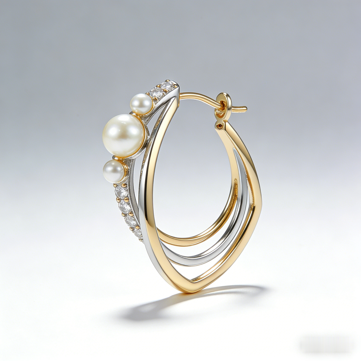 🧺 “Artisan Woven Akoya Hoop” – 26 Hours Miniature Braiding | Braided Gold & Silver-Tone Wir es × Embedded Shimmer Accents × Cascade of Graduated Cultured Pearls 🌸